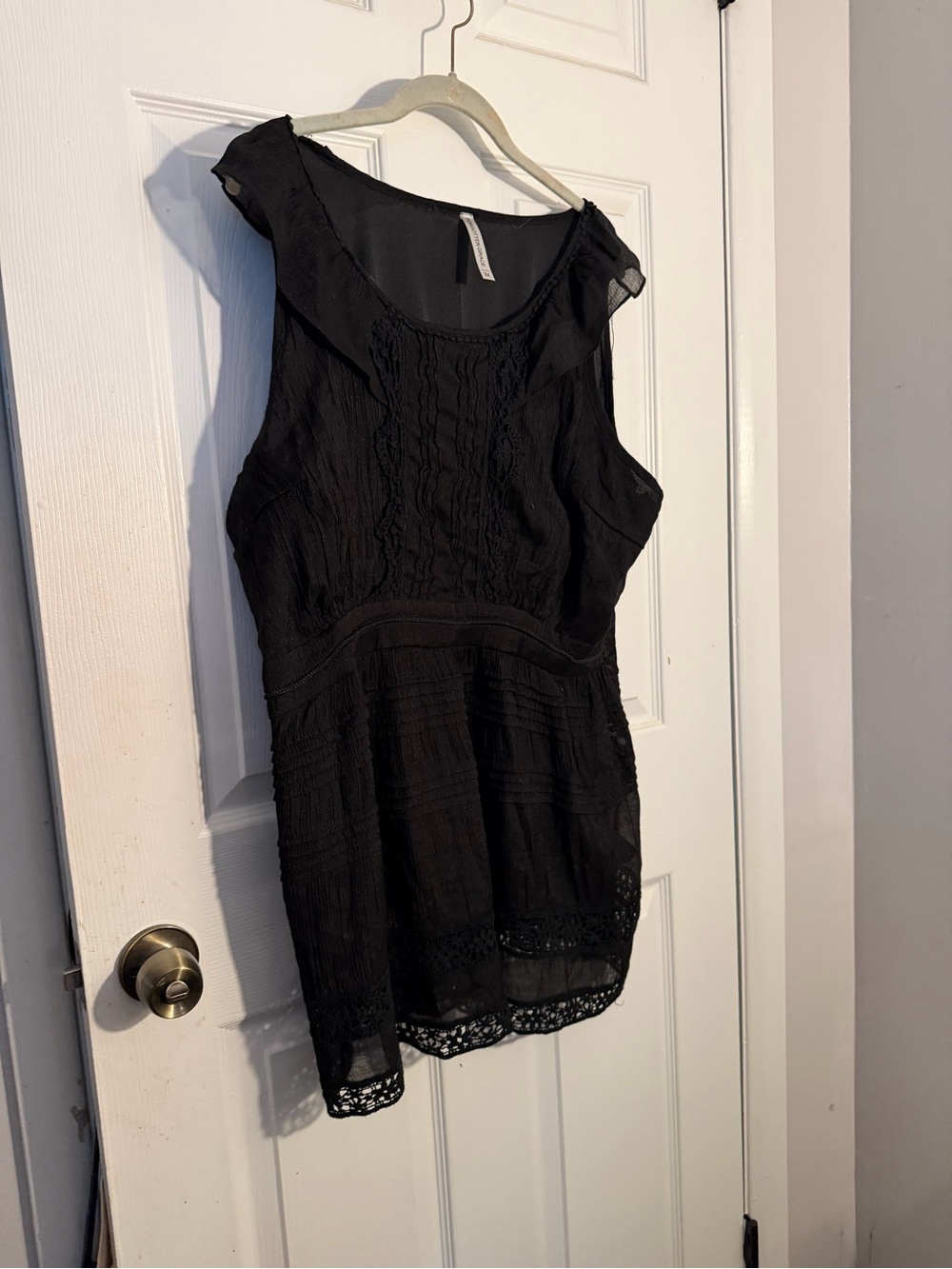 Sleeveless Black Lace-Trim Tunic Top